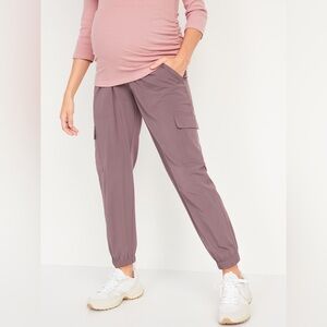 NWT Old Navy Maternity Rollover-Waist StretchTech Cargo Jogger Pants - Mythical